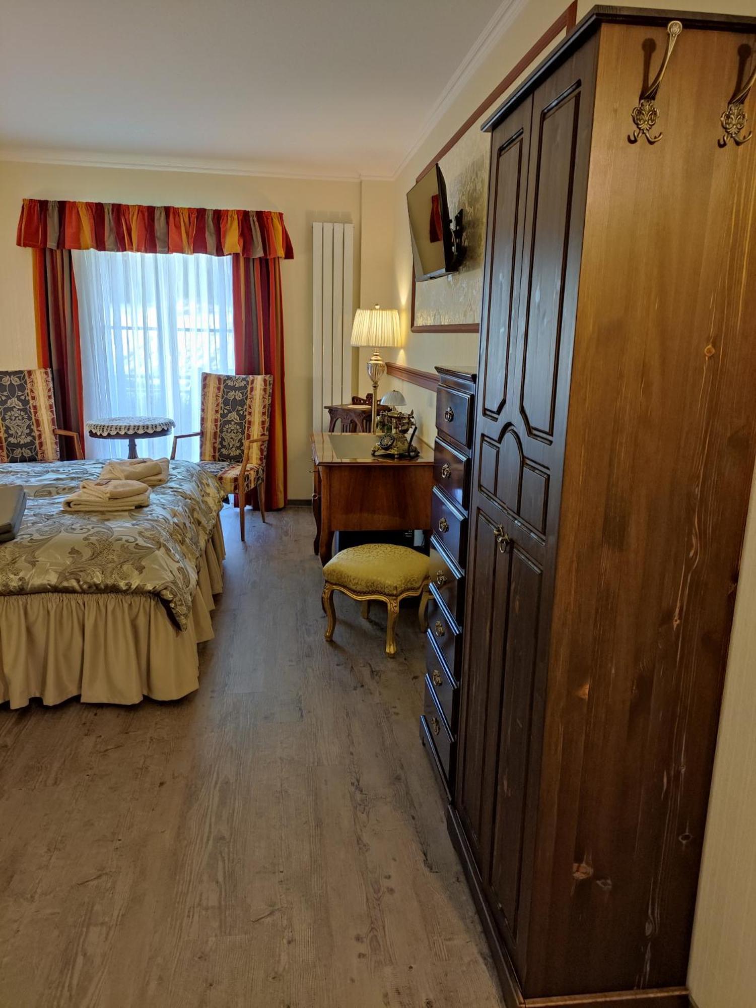 Pilgrims Inn Kreischa Extérieur photo