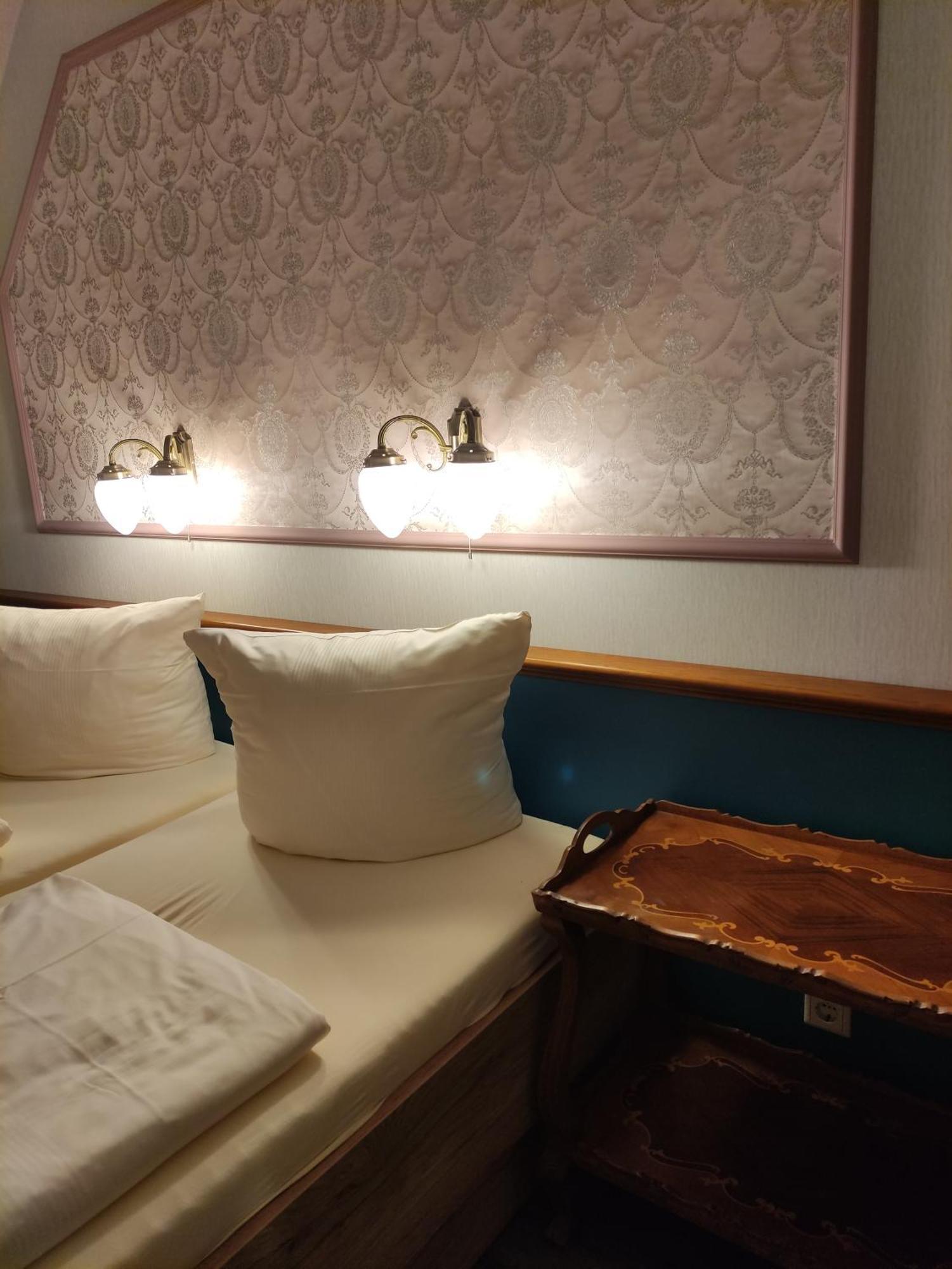 Pilgrims Inn Kreischa Extérieur photo